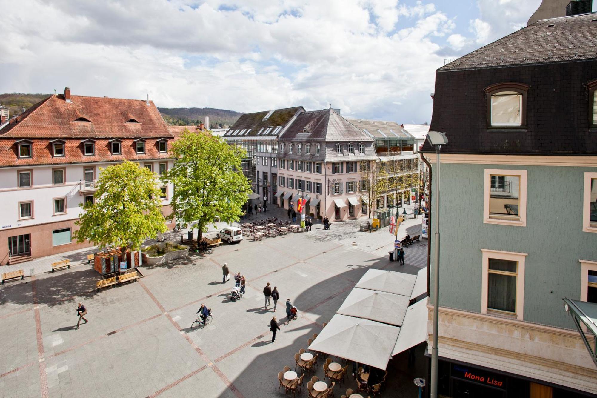 Kunsthotel "Drei Koenig" Am Marktplatz Stadt Loerrach Екстериор снимка